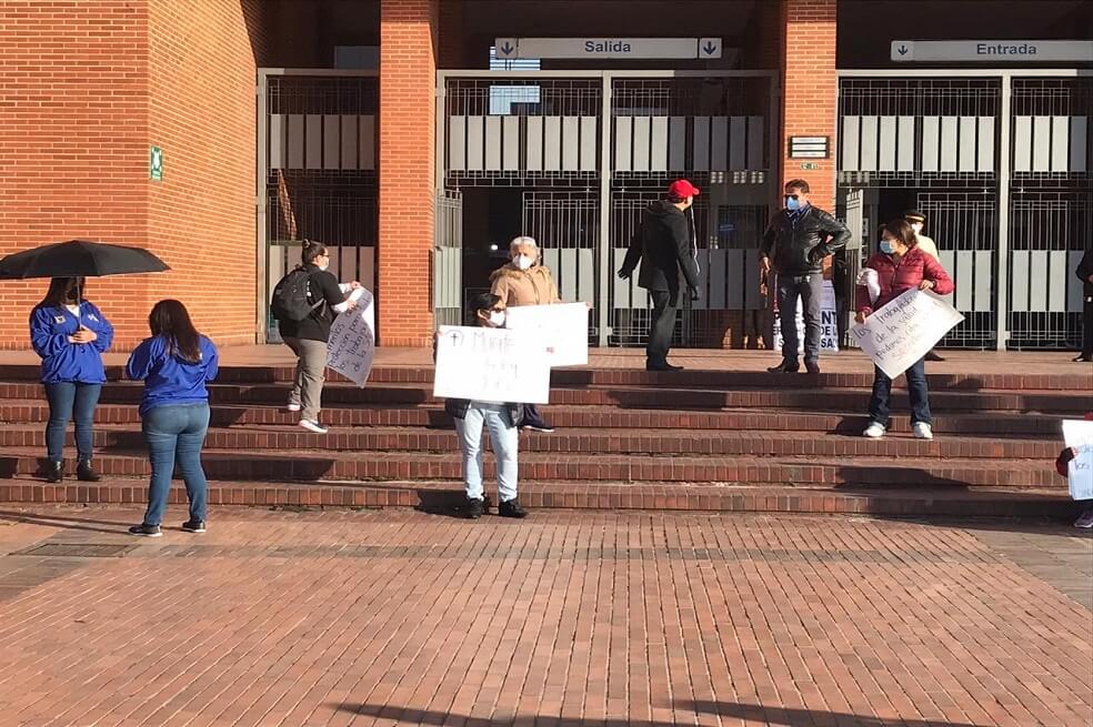 Profesionales de la salud vuelven a protestar en Bogotá