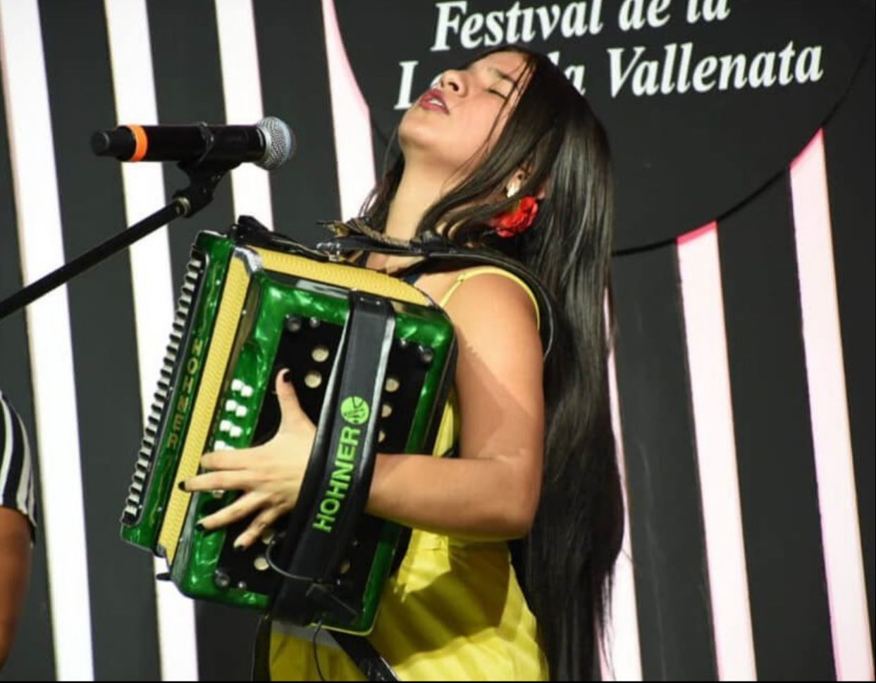 De musas a reinas: las mujeres en la música vallenata