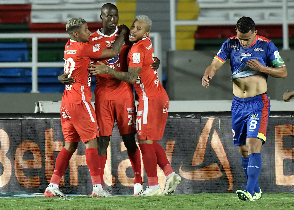En un intenso partido, el América superó al Pasto por 3-2