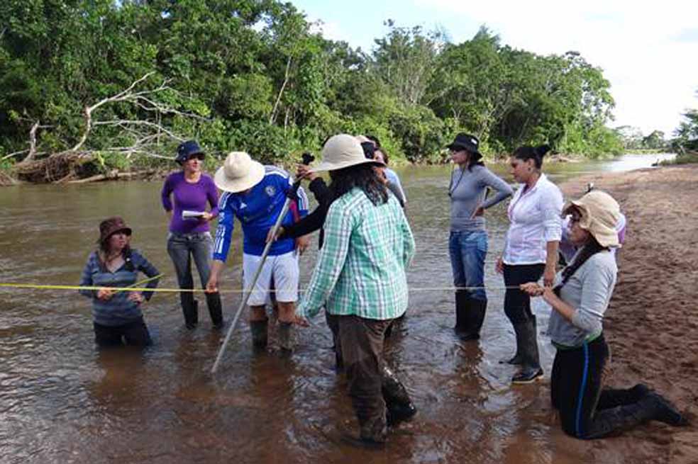 Habitantes de la Amazonia estudian poco su región