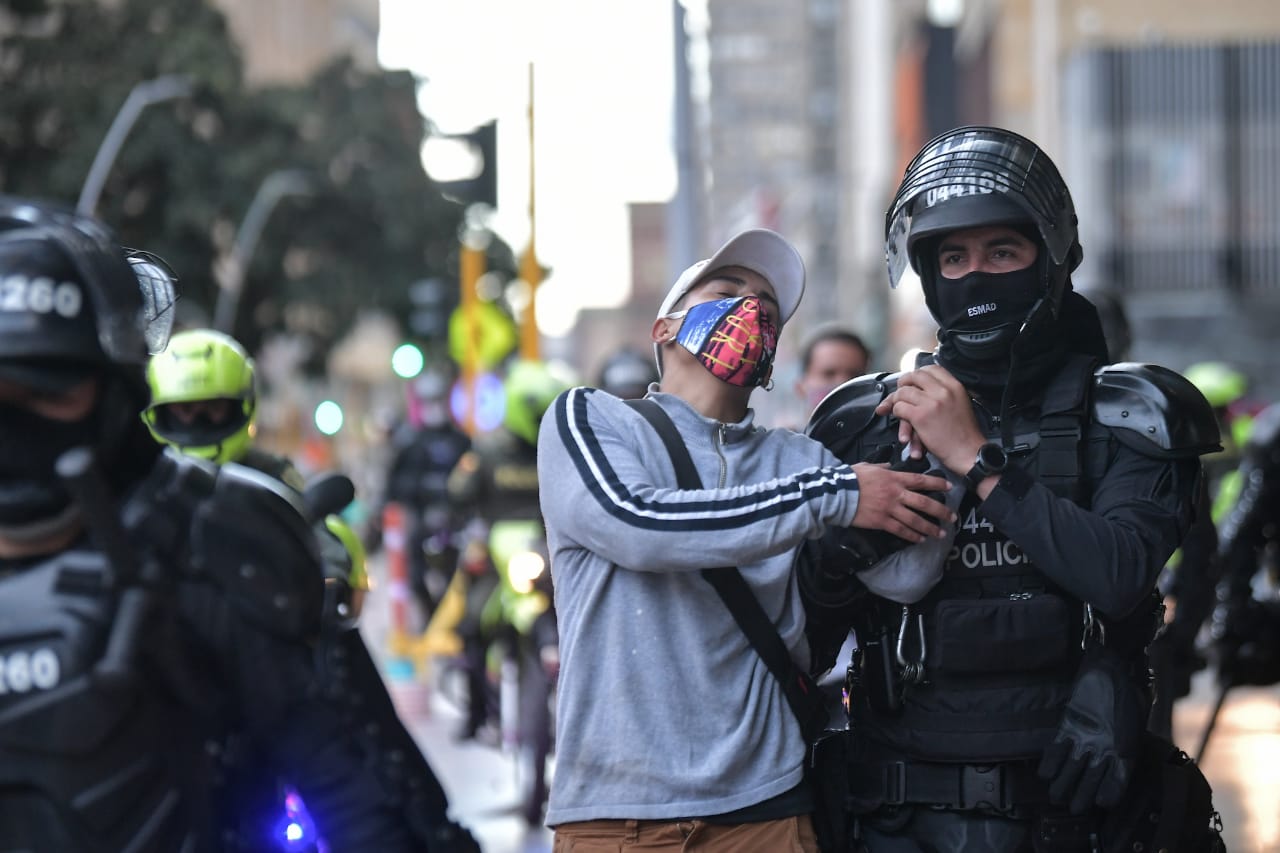La política de seguridad en Colombia: entre la reforma y el control estatal