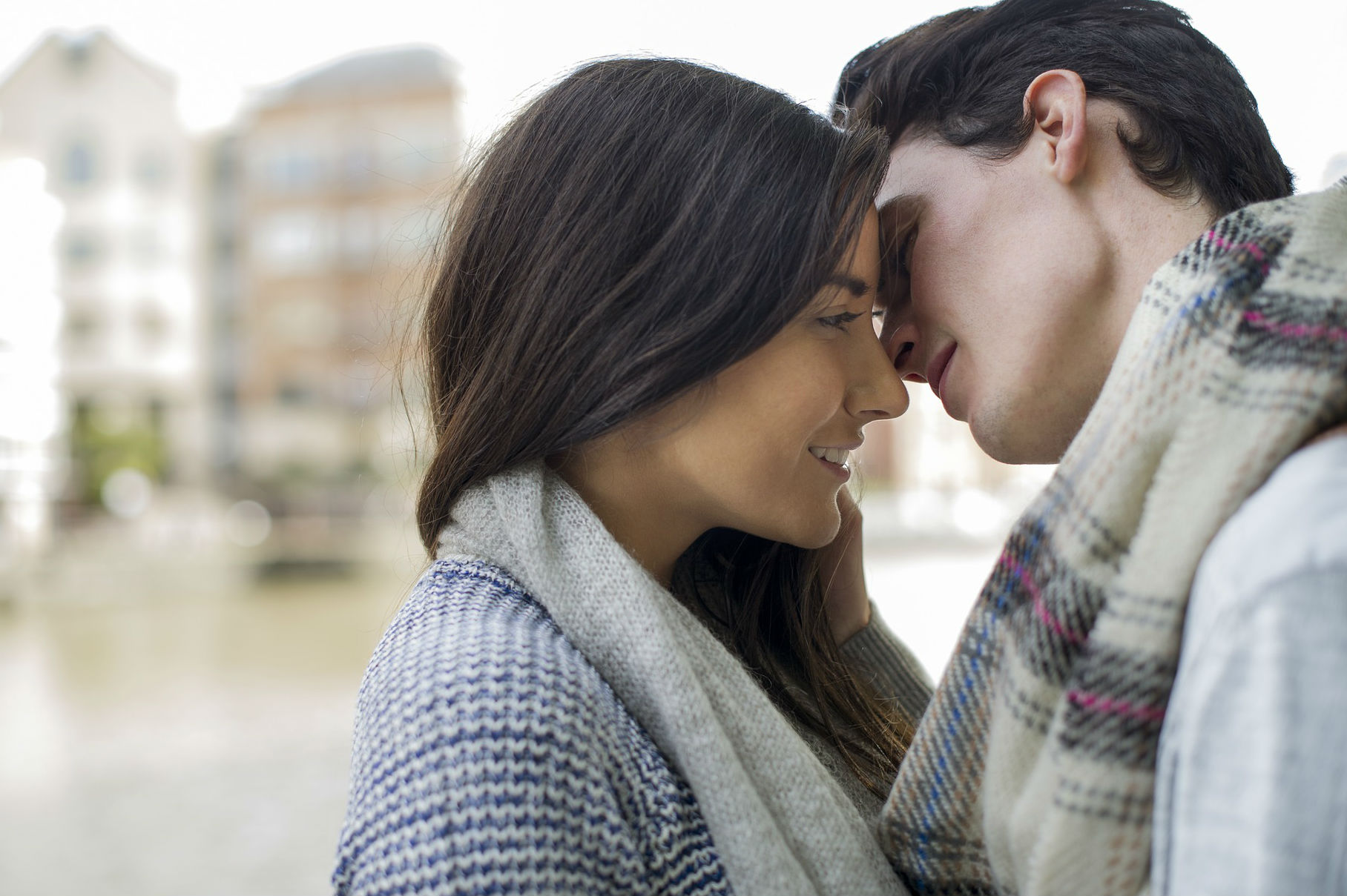 ¿Tener pareja en el trabajo es motivo para despido?