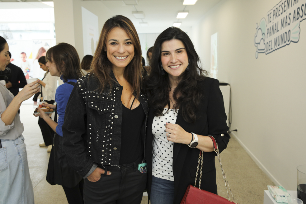 Alexandra Santos y Juliana Quintana