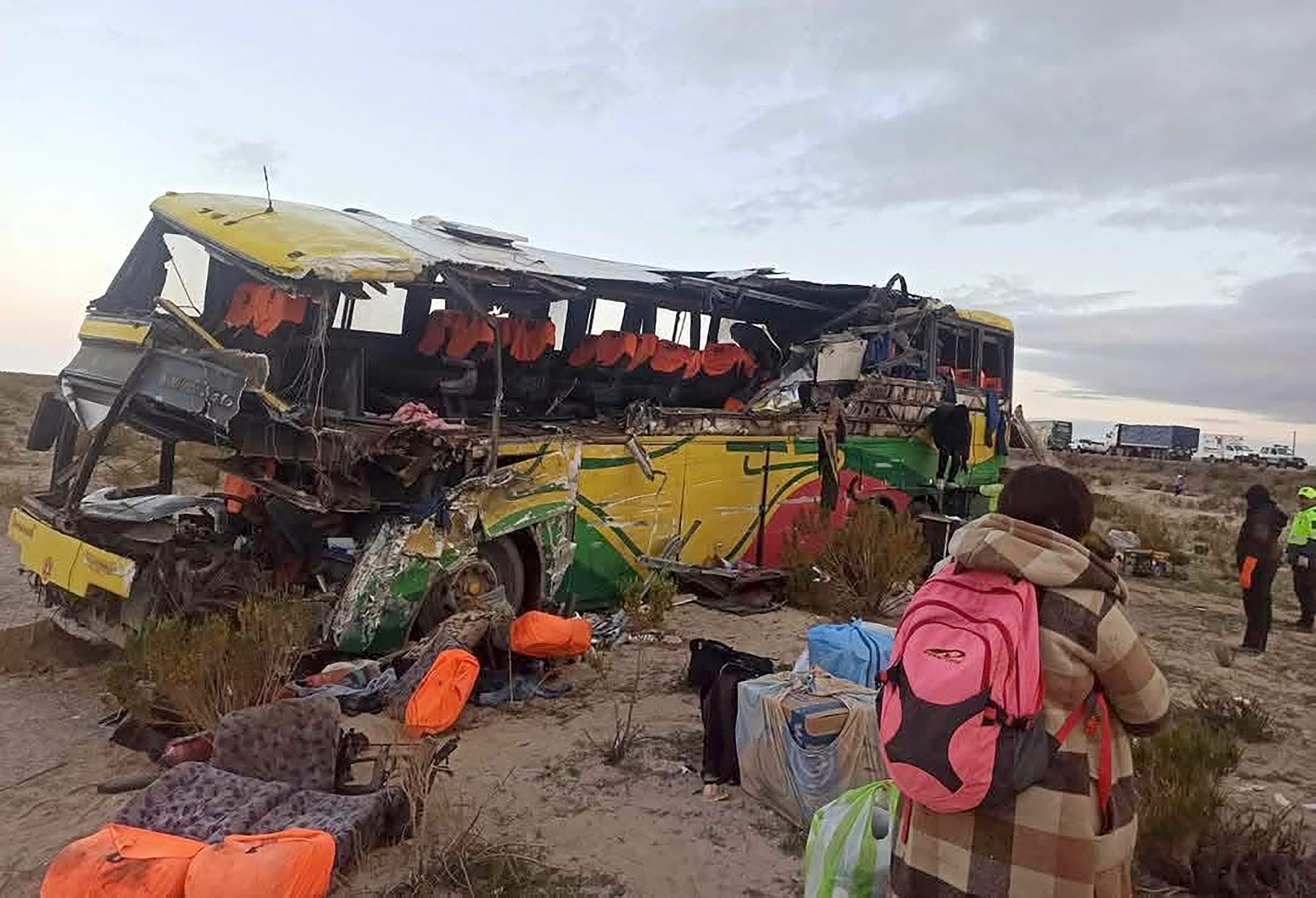 Tragedia vial en Bolivia: choque de buses deja al menos 37 personas muertas