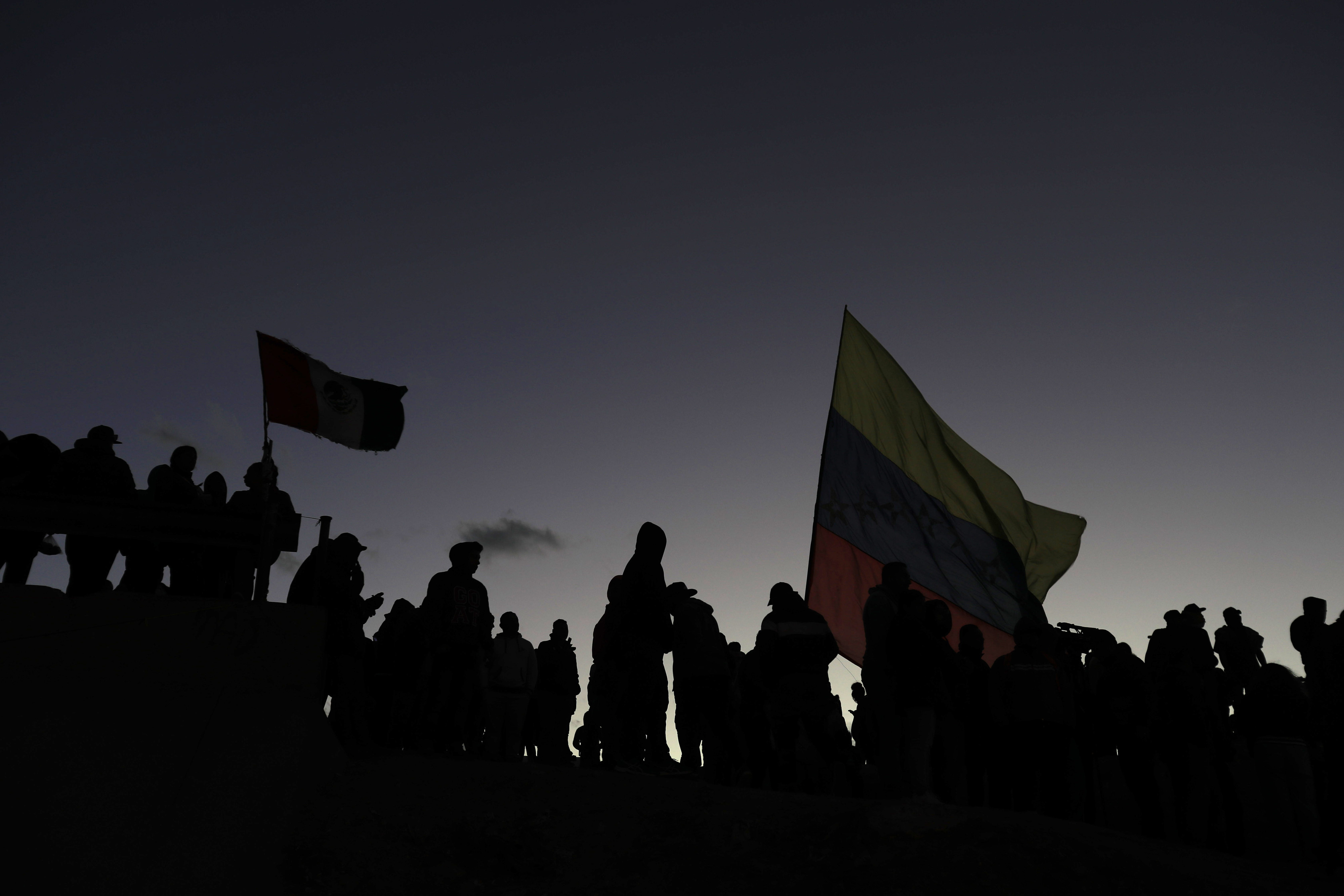 Tras la restricción del Título 42, más de 600 venezolanos piden asilo en EE. UU.