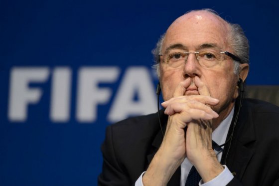 Joseph Blatter no sale de Suiza por miedo a ser detenido