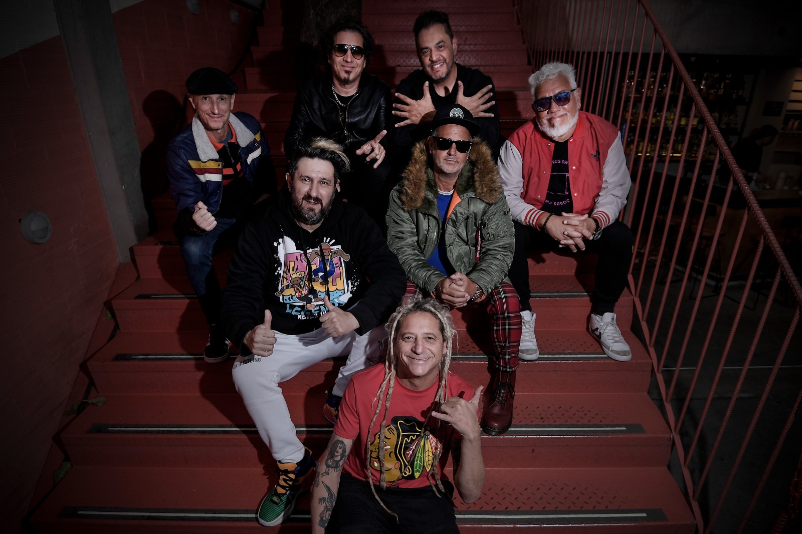 Auténticos Decadentes: rock y cumbia para sanar las heridas de la dictadura