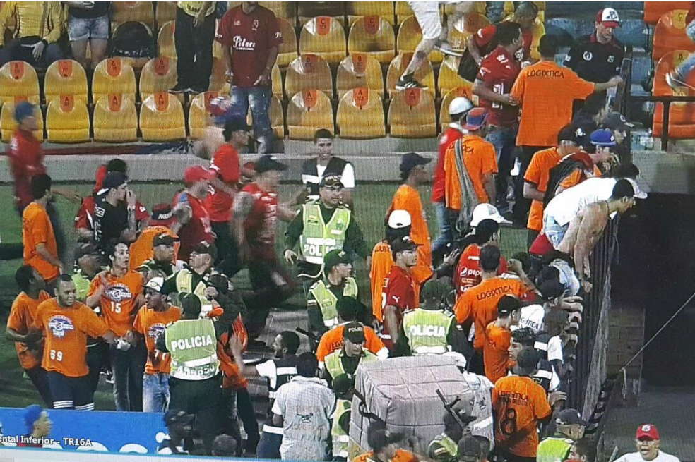 Tras desmanes en partido Medellín vs. Cali, 20 personas no volverán a entrar al Atanasio