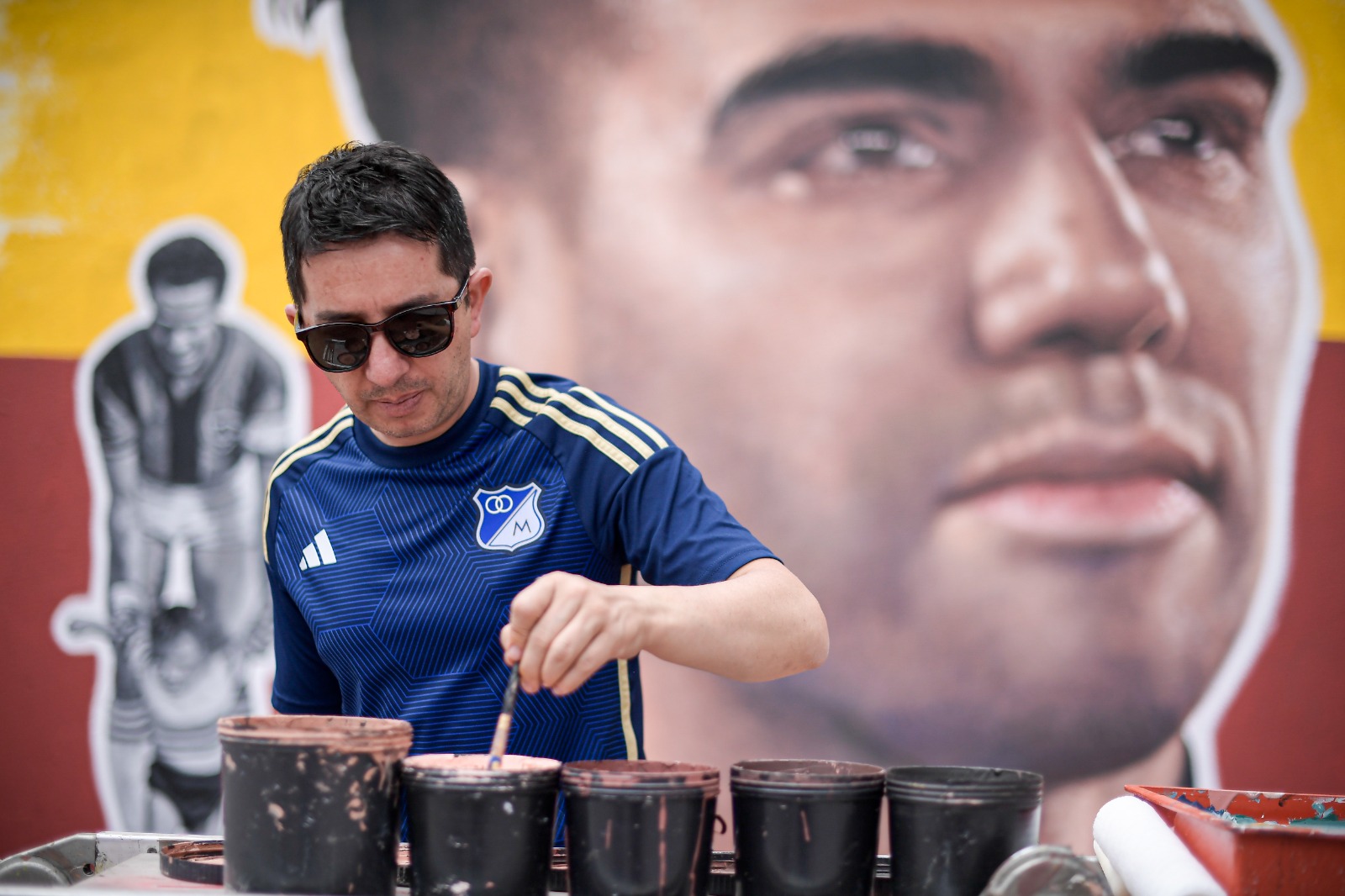 El máximo artillero histórico de la selección colombiana fue anunciado el mes pasado y desde entonces los aficionados de Millonarios han llegado hasta las diferentes tiendas del club y de Adidas para personalizar sus camisetas con el nombre de 'el Tigre'.