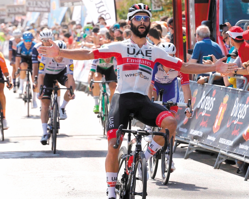 Fernando Gaviria renovó y se quedará en el UAE Emirates