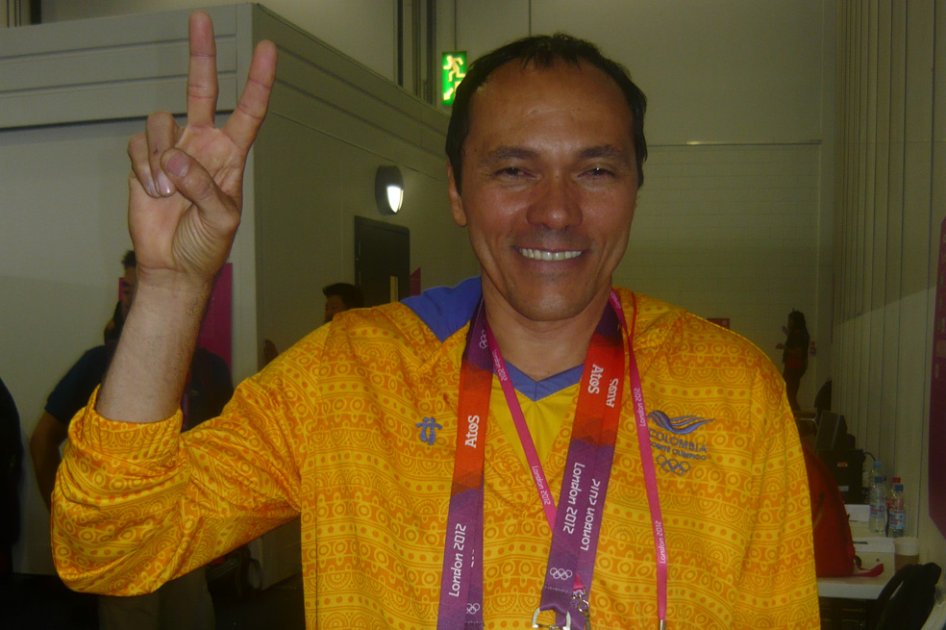 Álvaro Vidal, el entrenador de Óscar Muñoz, feliz con el bronce.