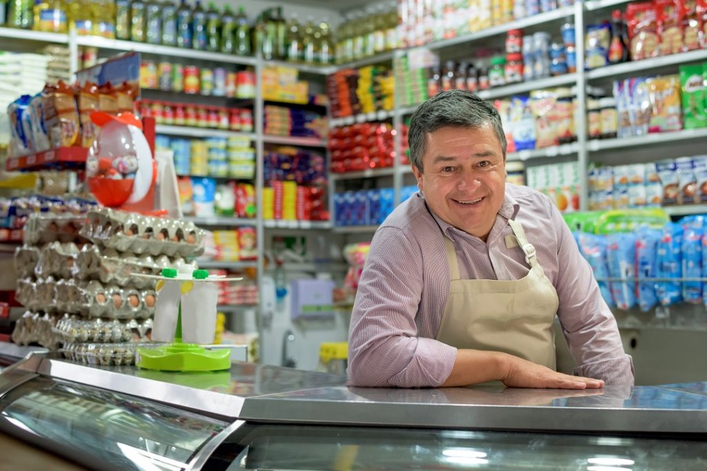 Bavaria, a través de su Fundación Bavaria, donará 20 mil mercados al programa “Ayudar nos hace bien” y estos serán comprados a miles de tiendas de barrio