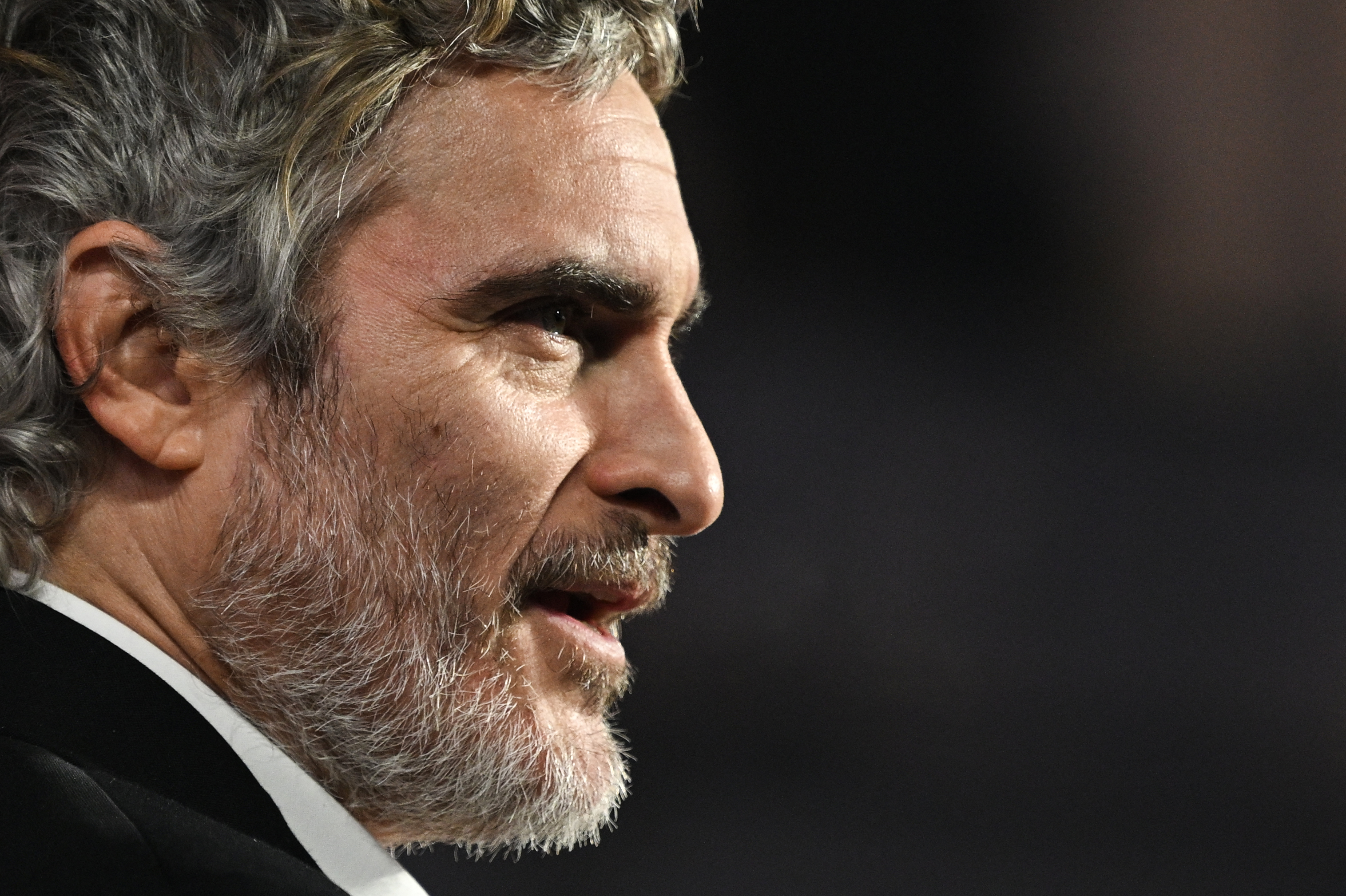 Joaquin Phoenix se calza las botas de Napoleón, un “pequeño dictador petulante”
