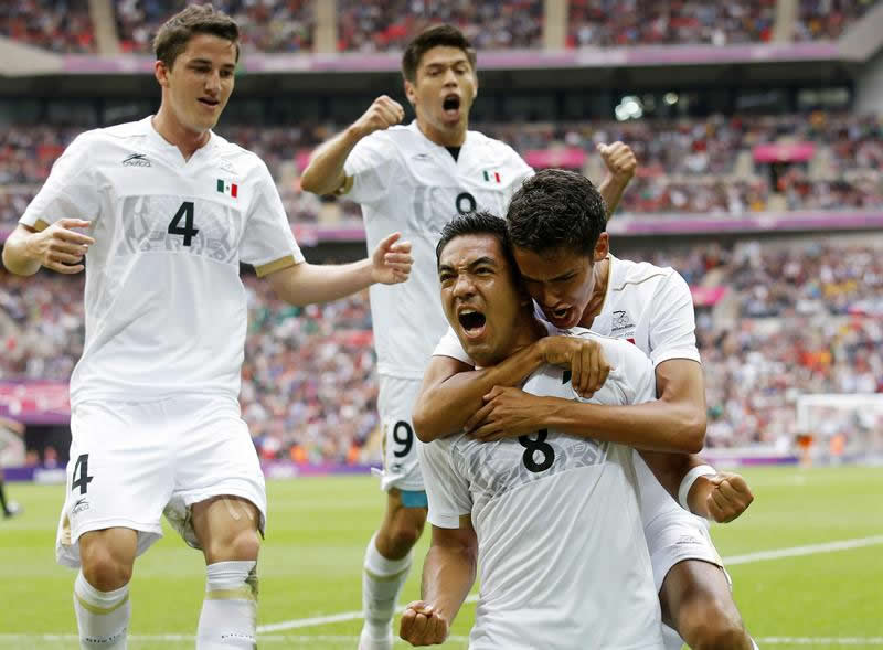 México remonta y alcanza su primera final olímpica