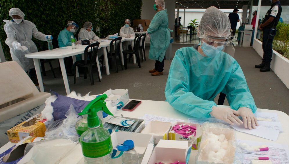 Colombia: el país con mayor malestar psicológico en personal de salud tras pandemia