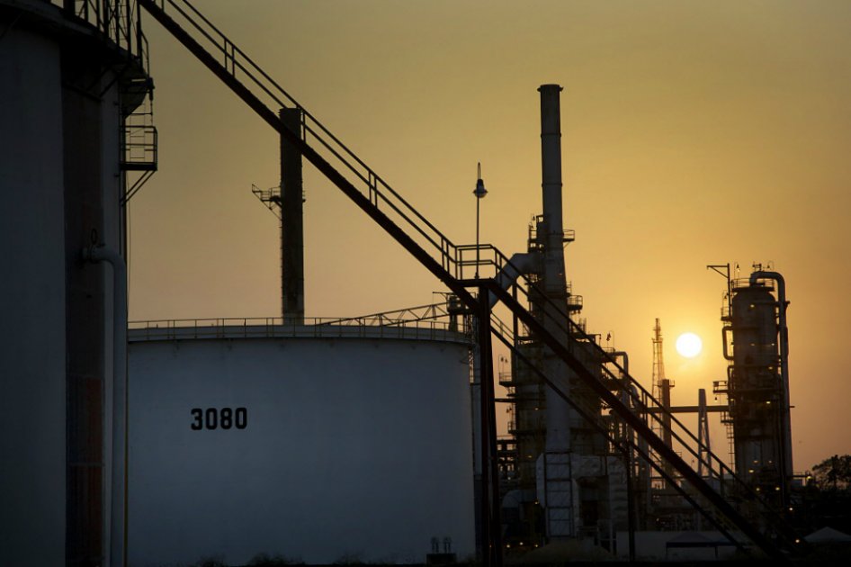 Reservas petroleras del país caen a 2.308 millones de barriles al finalizar 2014