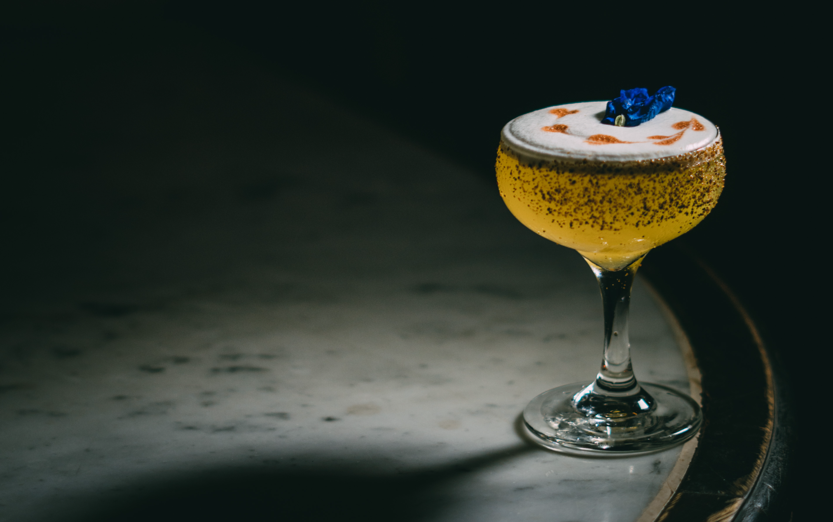 Cócteles con tragos colombianos: así los prepara una de las mejores “bartender” del país