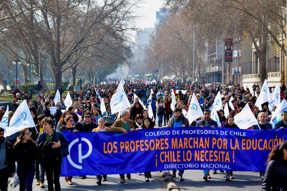Chile y Argentina, en paro de maestros