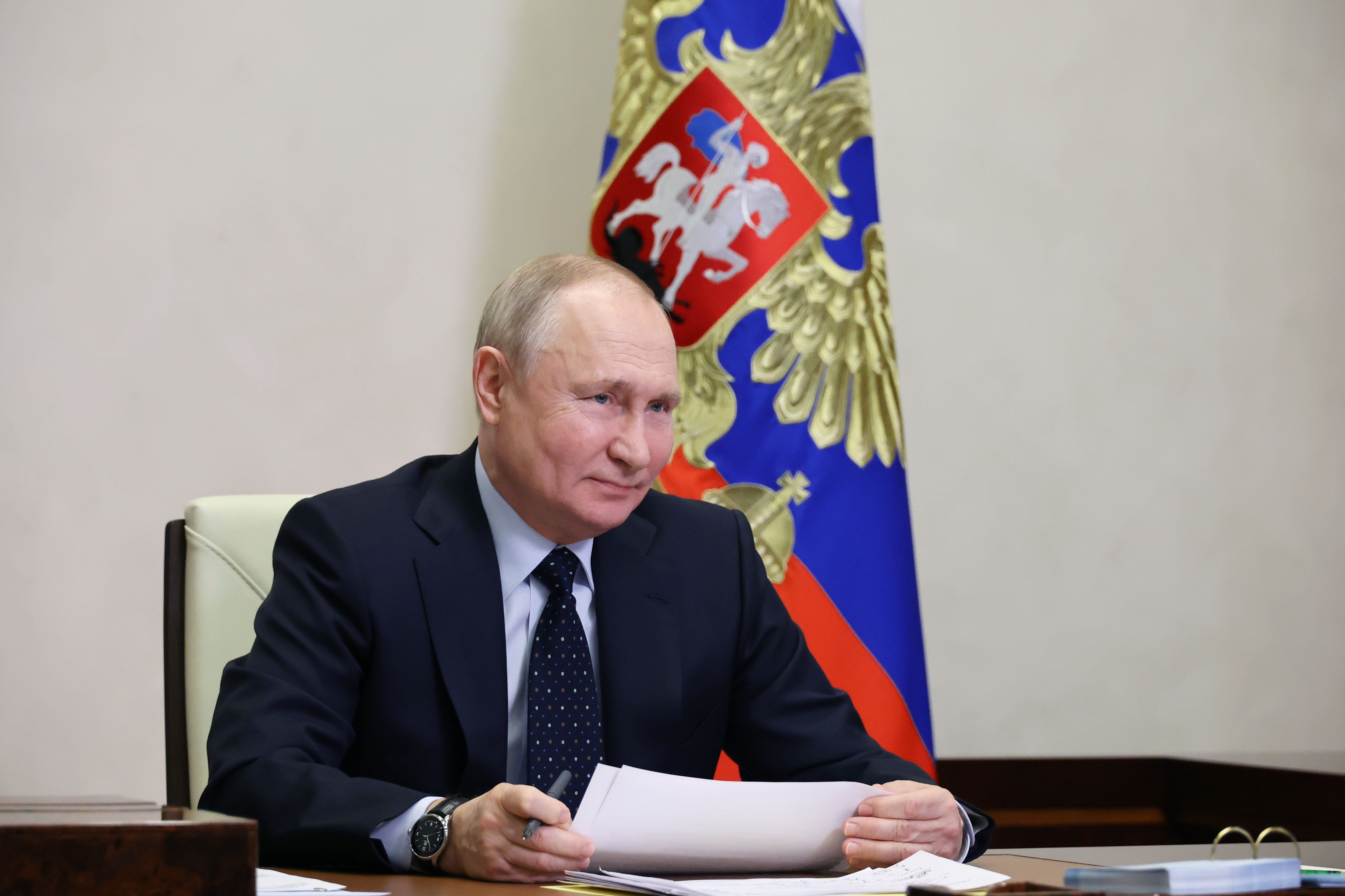 Putin acusa a Ucrania de crímenes “neonazis” en conmemoración del Holocausto
