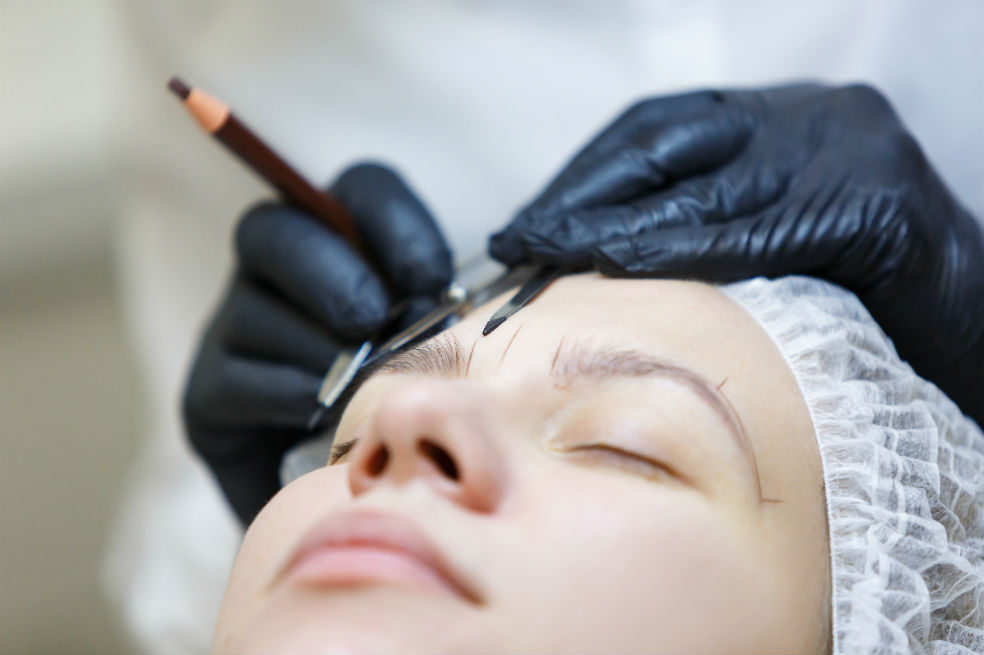 Si te vas a hacer microblading, no cometas estos cinco errores