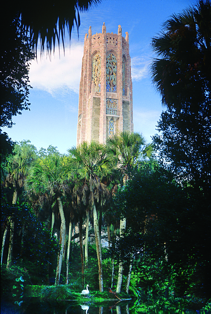 No se pierda la oportunidad de relajarse en Bok Tower Gardens.