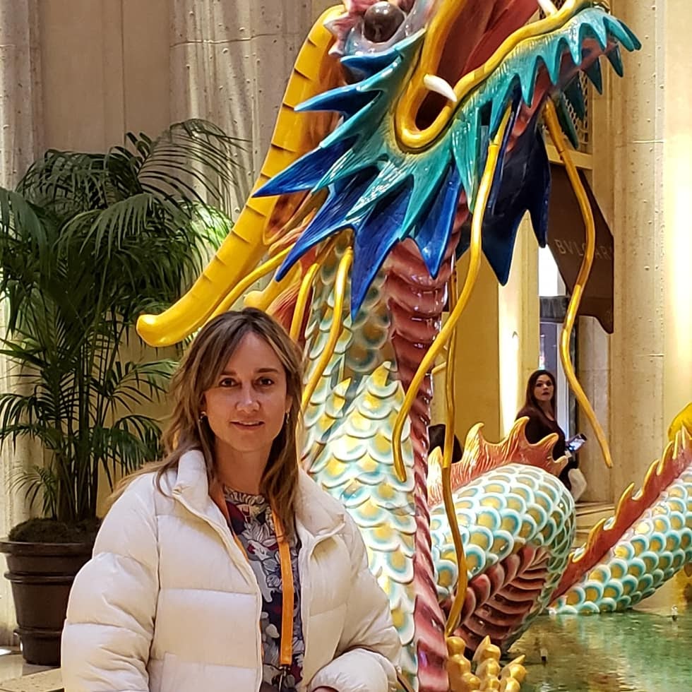 Laura Velásquez, Partner´s Manager, Sector Público, para la región Andina de Amazon.