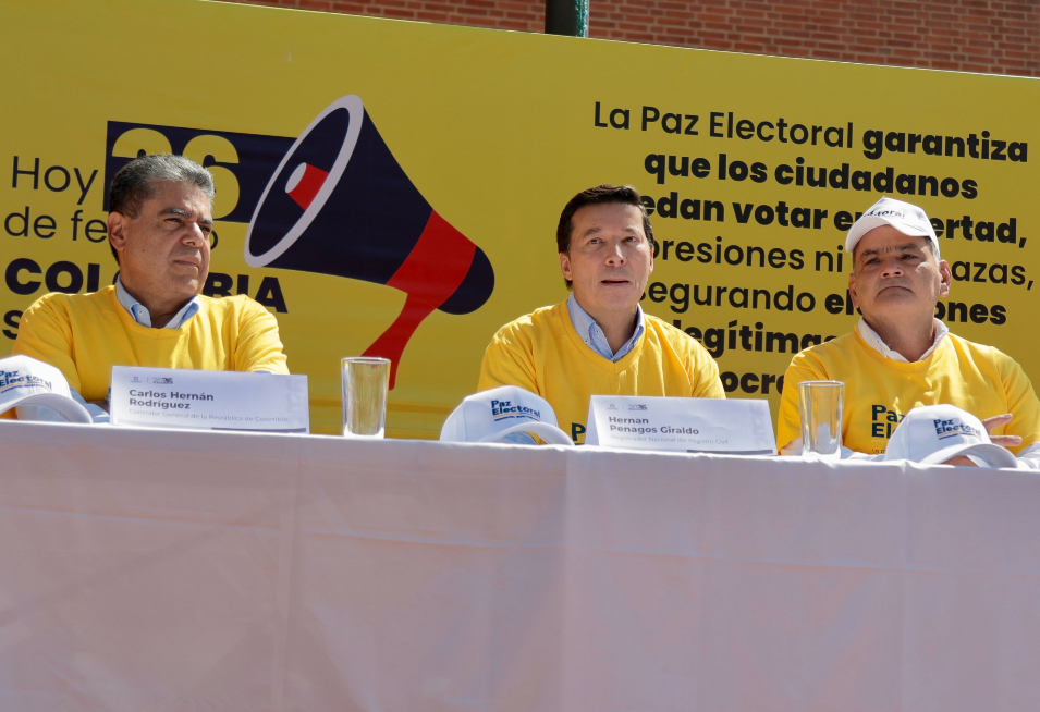 Registrador responde a presidente Petro sobre ruidos a elecciones en evento de Paz Electoral