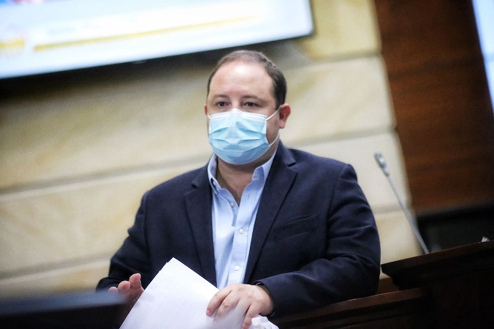 Senador Fernando Nicolás Araújo