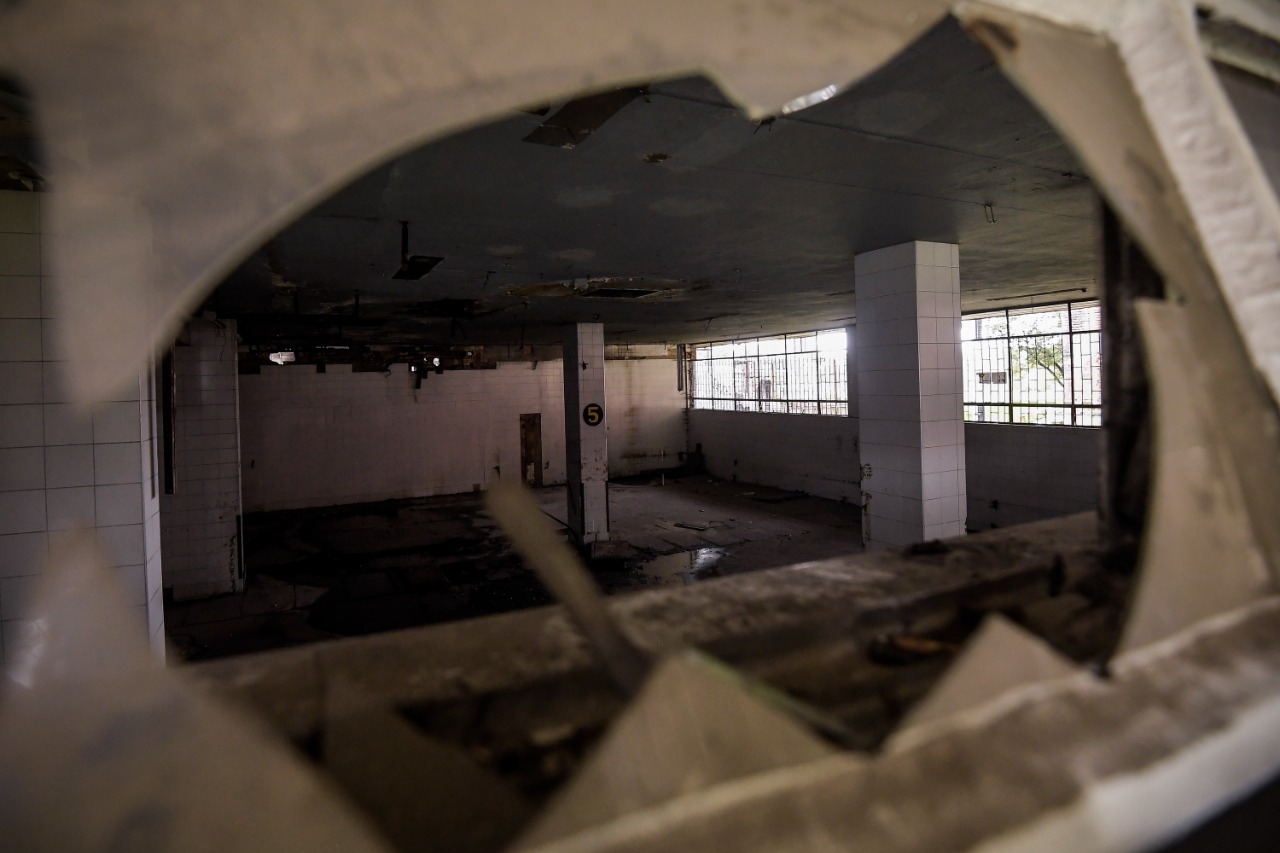 Hoy en día no se prestan servicios de salud en el hospital San Juan de Dios, pero con la eventual apertura, cerca de 360 mil personas de seis localidades de la ciudad, que están a su alrededor (Santa Fe, Mártires, San Cristóbal, Antonio Nariño, Rafael Uribe, La Candelaria), se verían favorecidas.