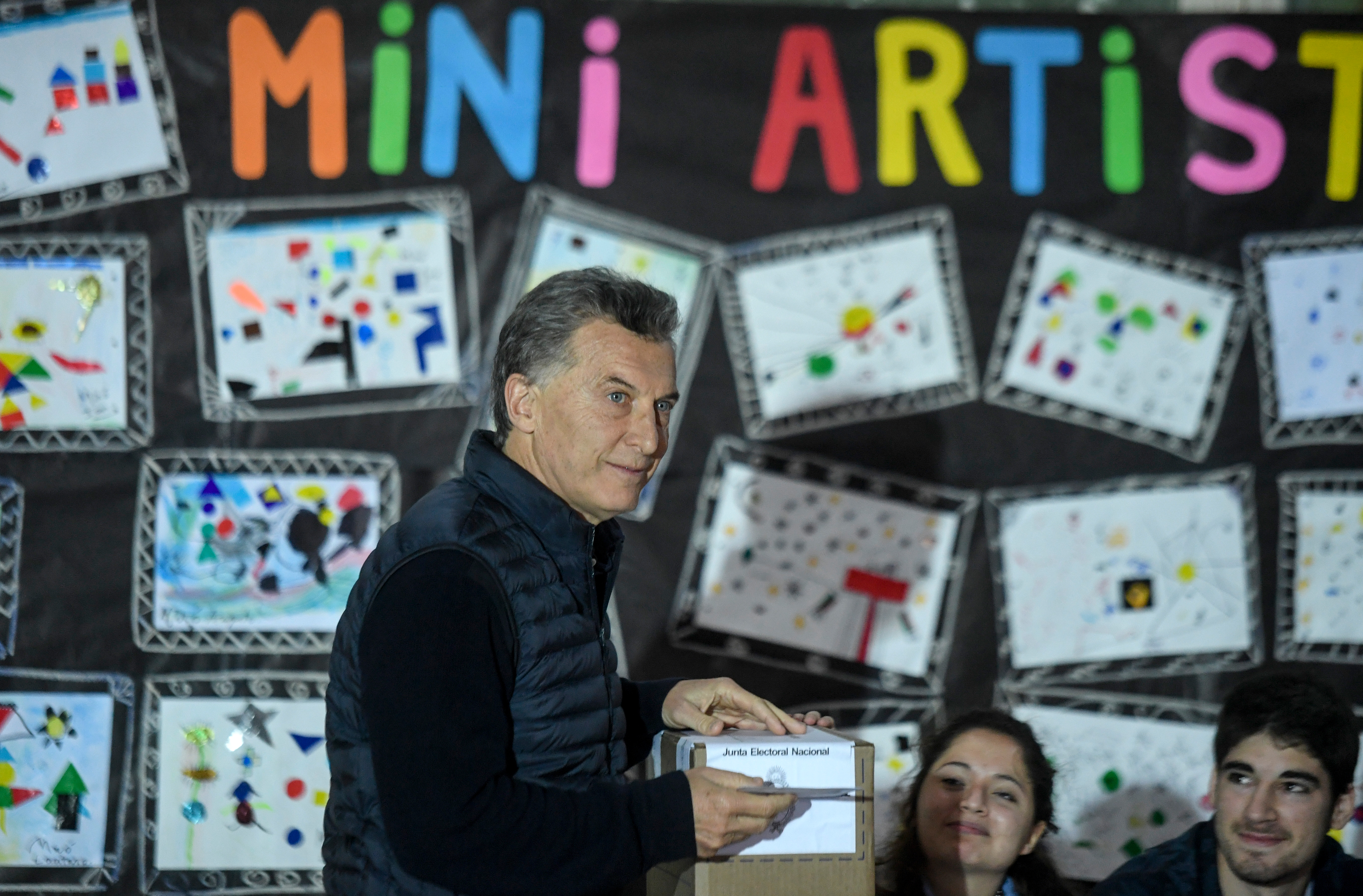 Macri triunfa en las legislativas argentinas con su alianza