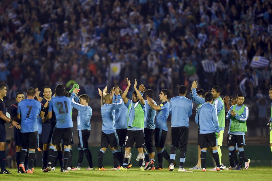 Uruguay, nuevo líder de las eliminatorias