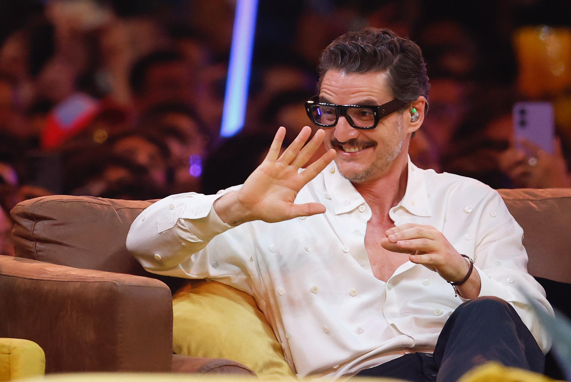 ¿Pedro Pascal está involucrado en la ruptura de Chris Martin y Dakota Johnson?