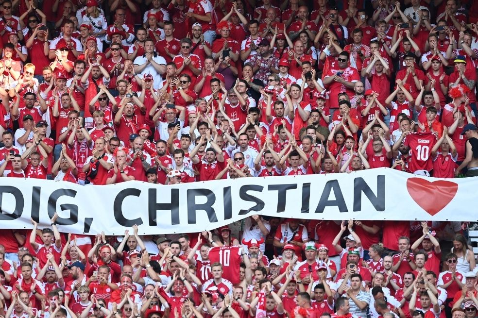 La UEFA condecoró a las personas que salvaron a Christian Eriksen en la Eurocopa