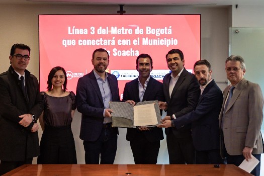 Avanza tercera línea del Metro: Distrito y Gobernación firmaron convenio