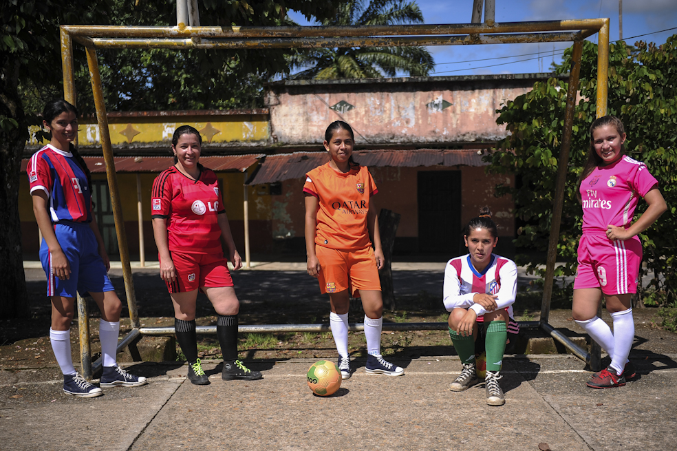 Fútbol y perdón en Puerto Torres