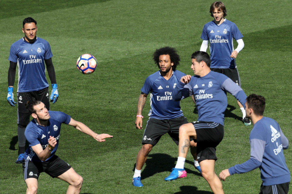 James, convocado por Zidane para juego contra el Betis