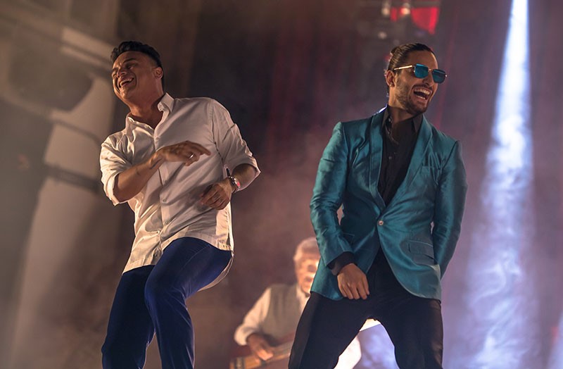 Silvestre Dangond y Maluma estrenan «Vivir bailando»