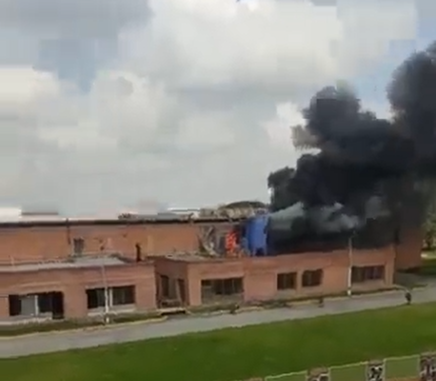 Video: se presentó incendio estructural en vía Bogotá-Mosquera, sector Tres Esquinas