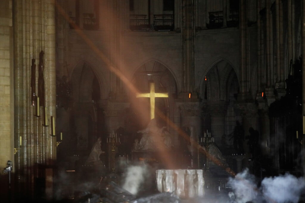 En fotos: Así quedó el interior de la Catedral de Notre-Dame tras el incendio