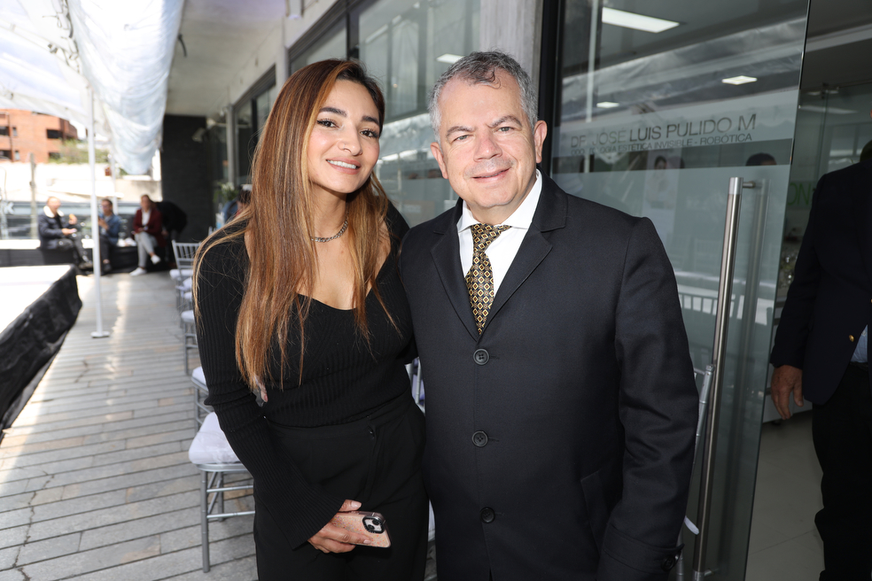 Ángela Navarro y Dr. Carlos Granados
