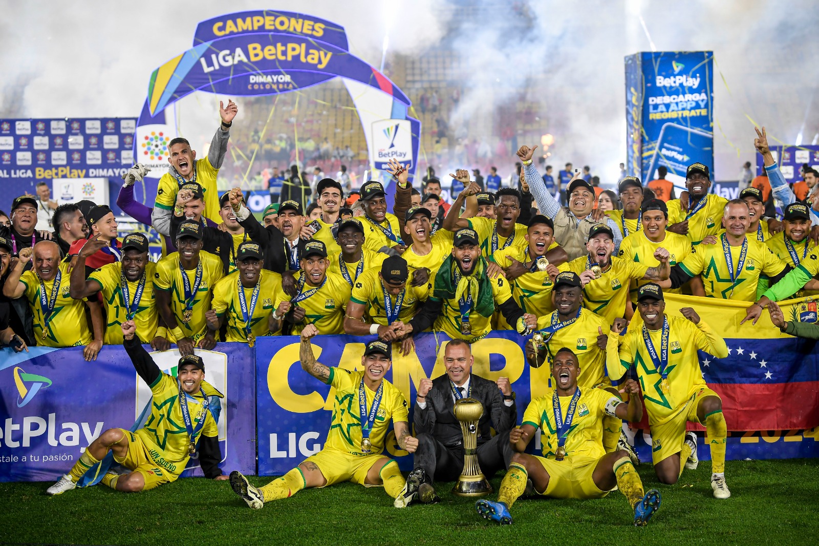Bucaramanga ganó la final de la Liga BetPlay 2024 y conquistó el primer título de sus 75 años de historia.