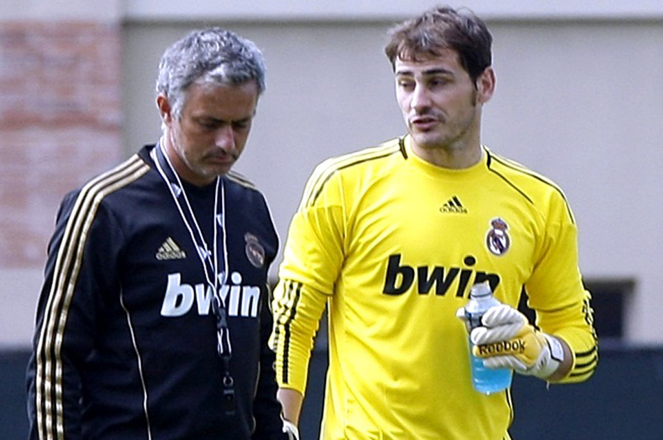 Casillas no merece el banco: Xavi Hernández