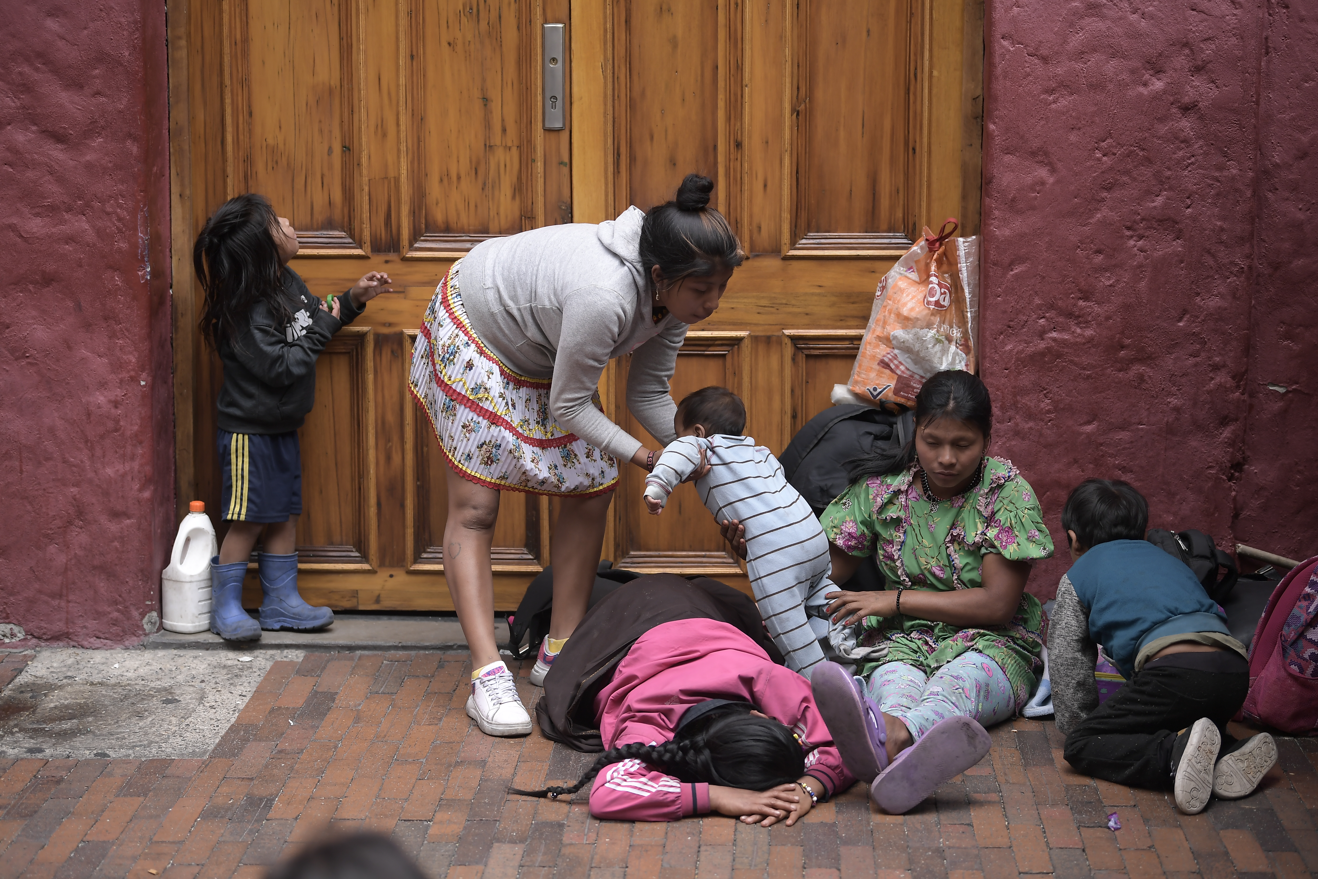 Continúan las negociaciones para solucionar la crisis de los Emberá en Bogotá