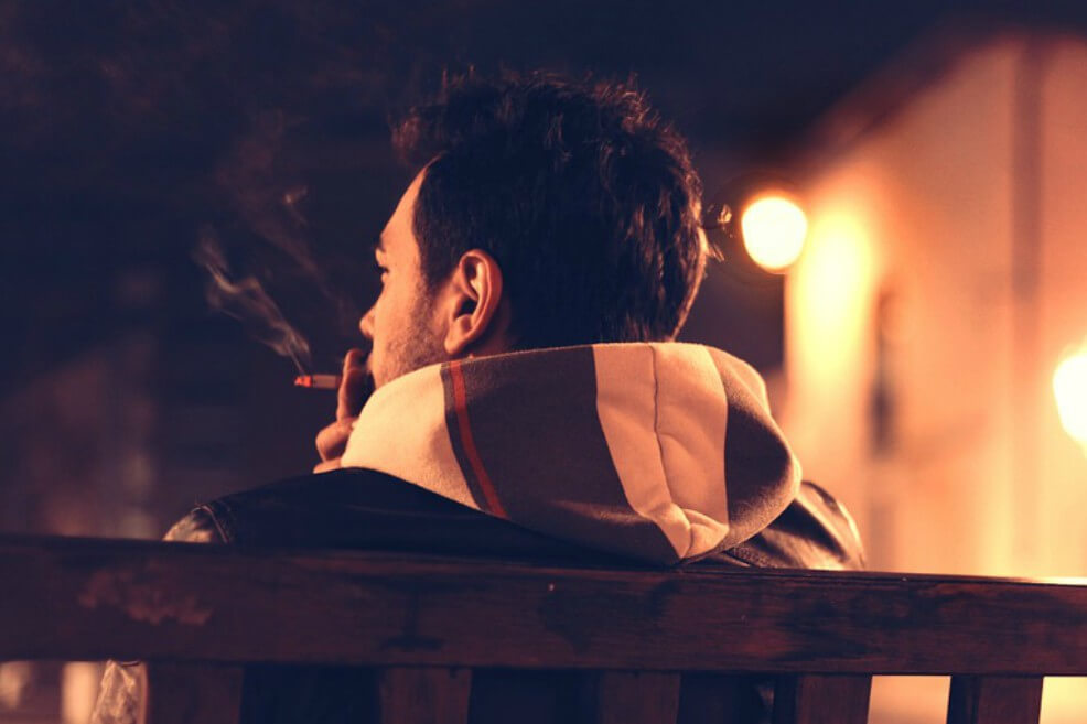 El humo del tabaco podría hacer a las bacterias más resistentes a los antibióticos