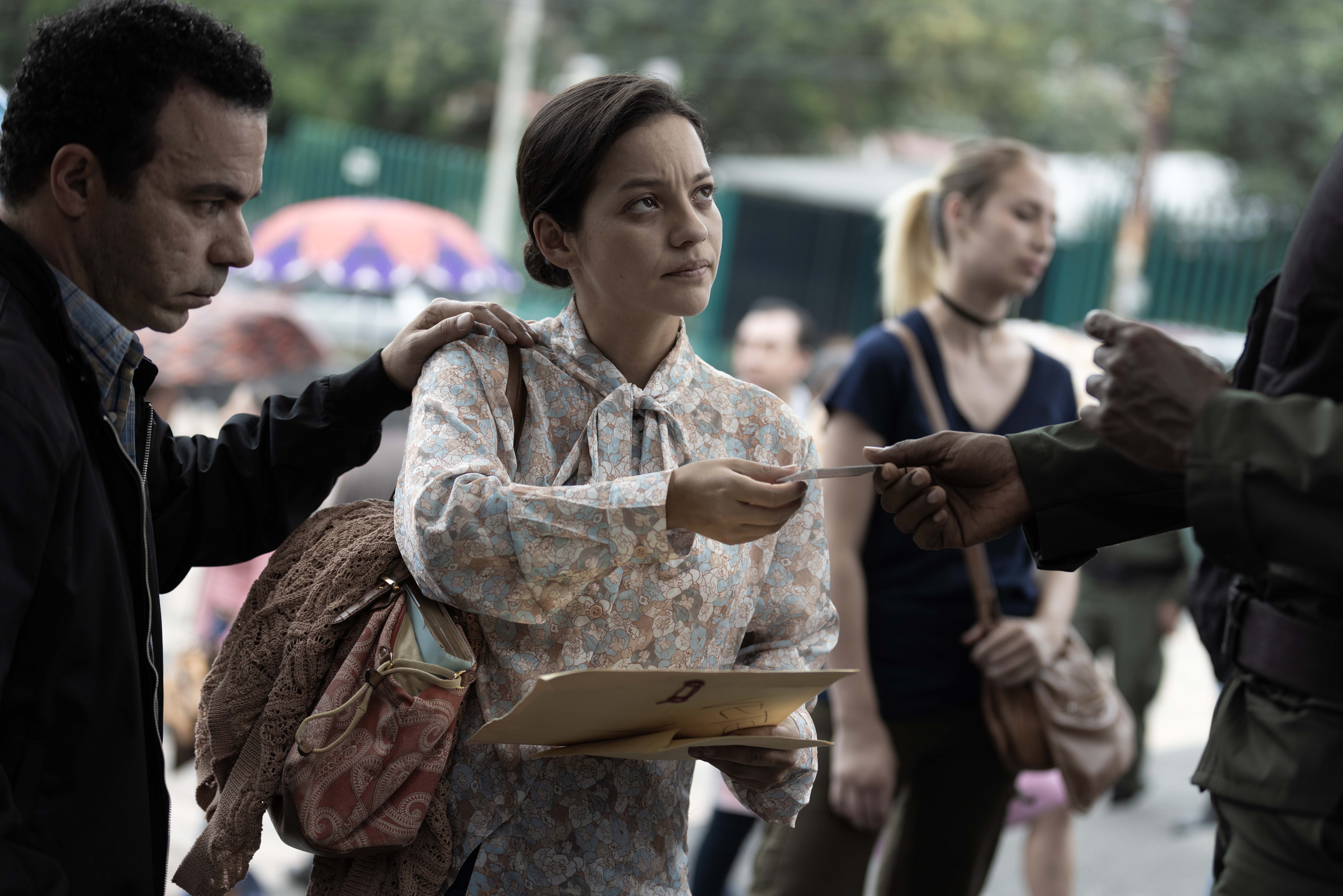 ‘Aún es de noche en Caracas’: Natalia Reyes y Édgar Ramírez revelan detalles de la película