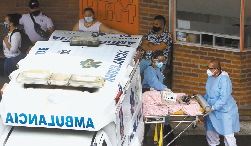 “El sistema hospitalario departamental está al límite”: gobernador (e) de Antioquia