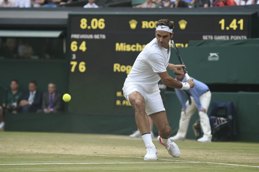 Roger Federer avanzó a cuartos de final en Wimbledon