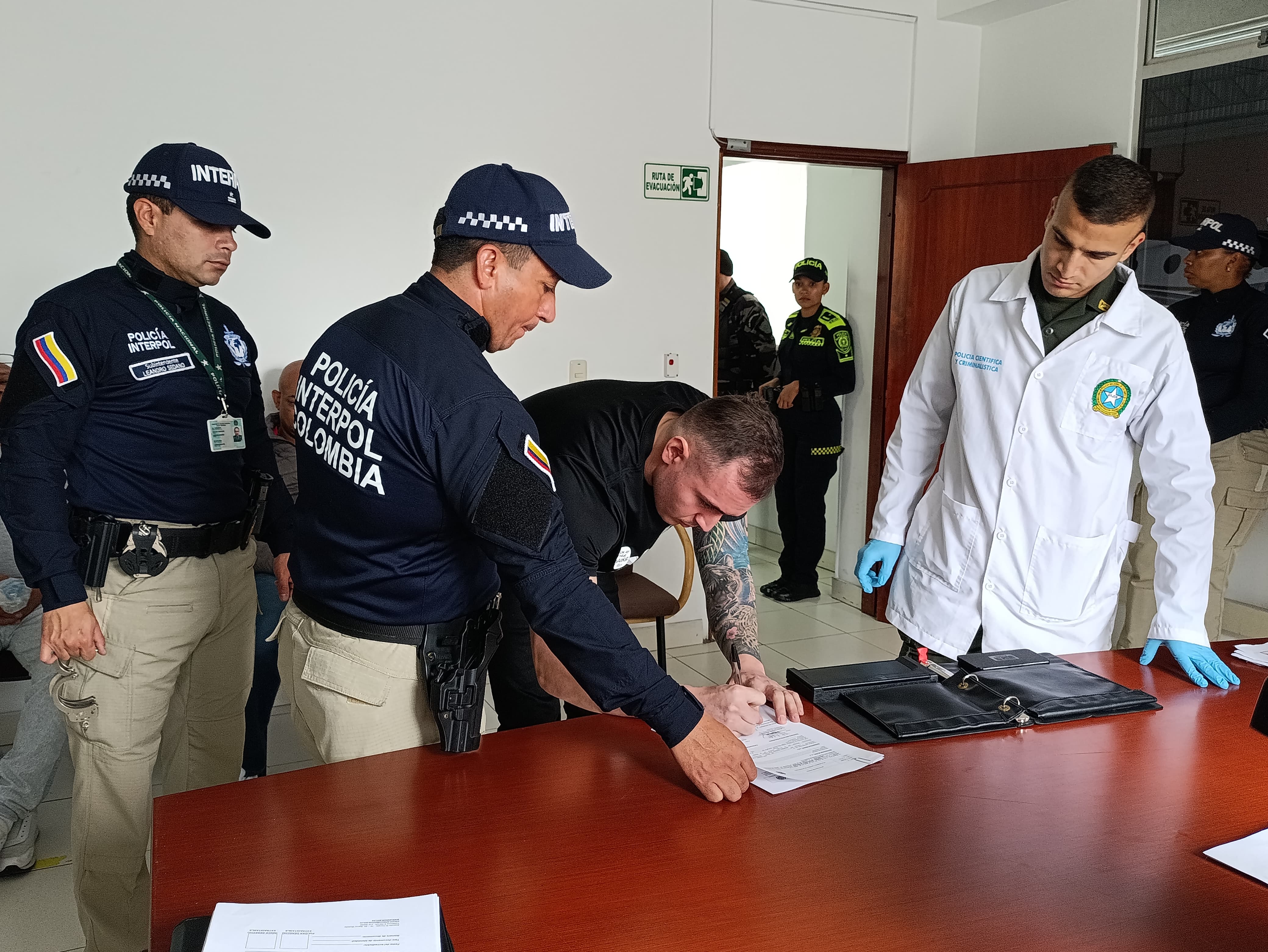 Los ocho capos extraditados a EE.UU. señalados de traficar 5,4 toneladas de cocaína