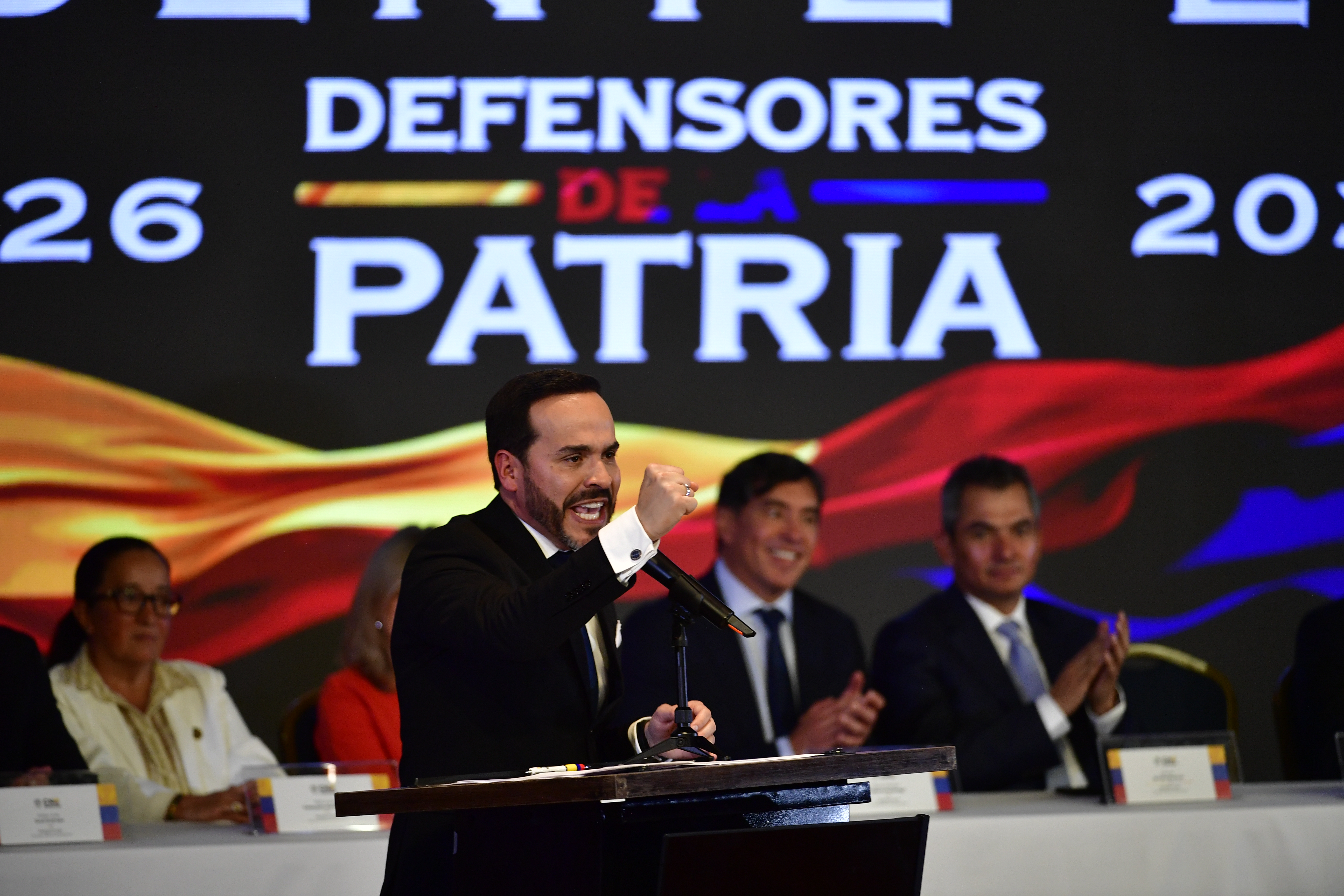 De la Espriella despachará desde La Guajira la primera semana: Petro tiene líder de empalme