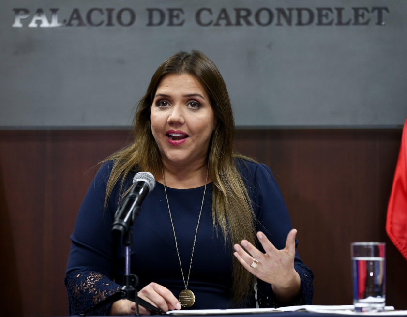 Renunció la vicepresidenta de Ecuador